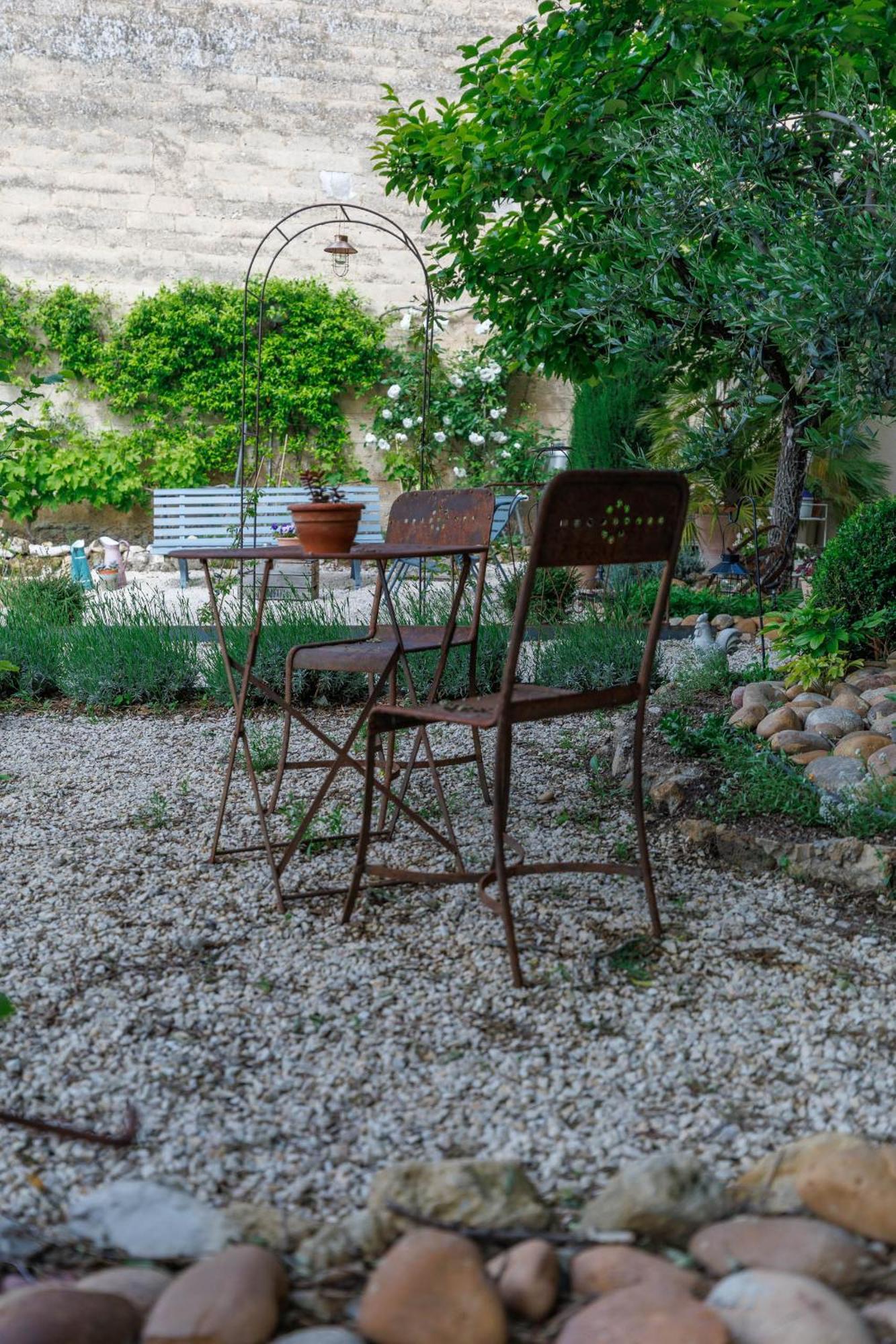 Châteauneuf-de-Gadagne Chambres D'Hotes L'Oreliane En Provence Only Adult المظهر الخارجي الصورة