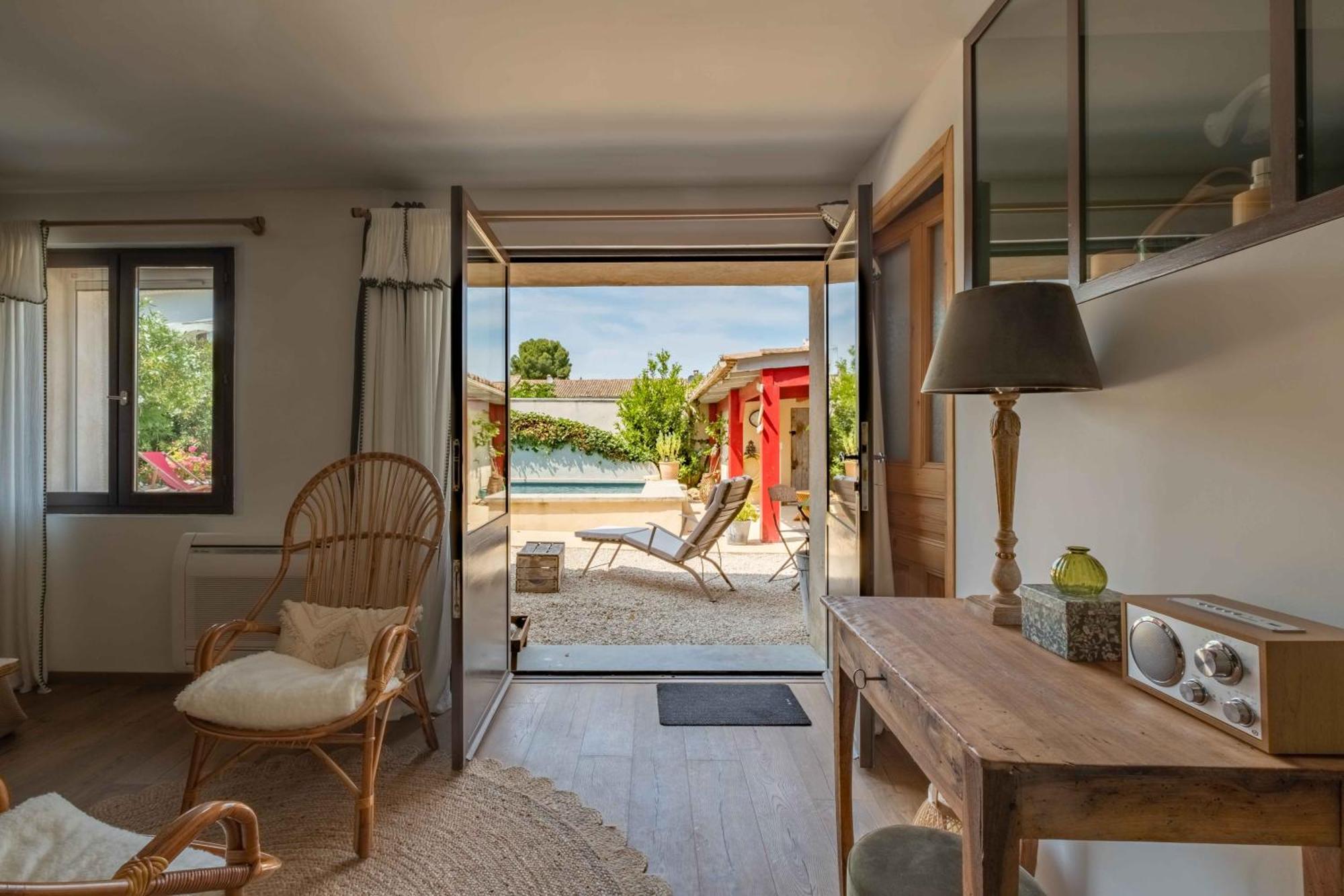Châteauneuf-de-Gadagne Chambres D'Hotes L'Oreliane En Provence Only Adult المظهر الخارجي الصورة